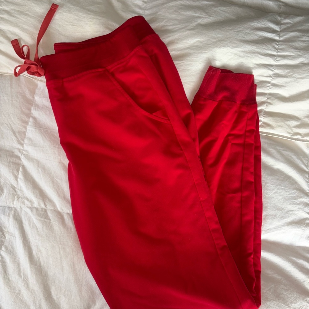 Figs Pop Red Medium Tall Zamora Joggers